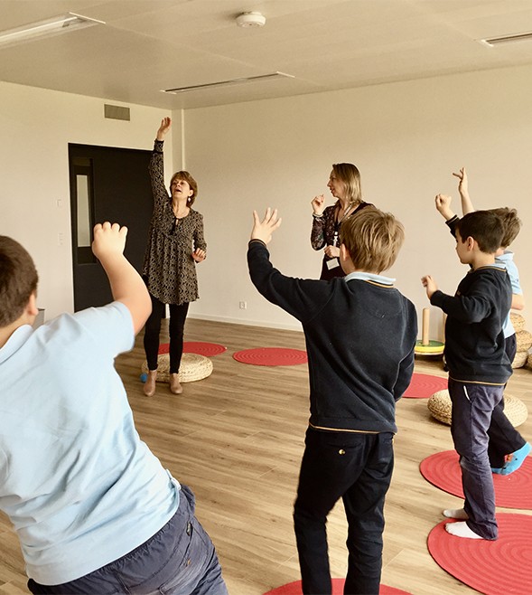 children-training-exercise-boys-teacher
